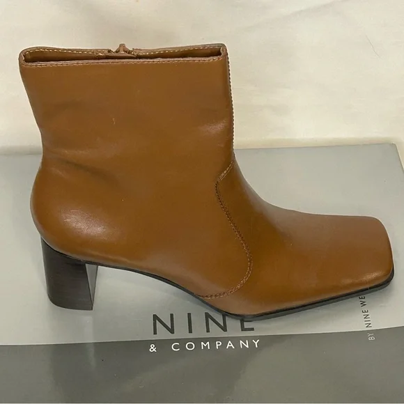 NINE & CO REACHOUT MED BRN LEATHER ANKLE BOOTS, NWT,8M,SQUARE TOE,HEEL 2 1/2”. - Picture 4 of 9